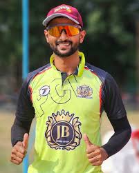 Vijay Pavale : The sangali Express 